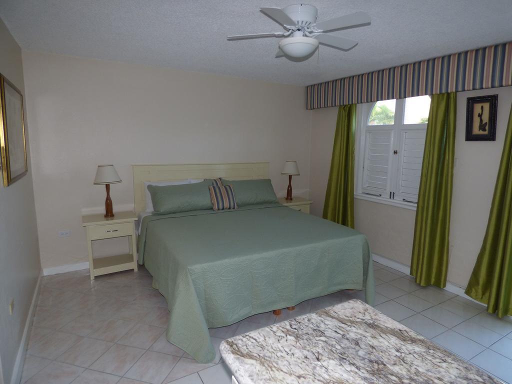 Beach Studio 18 Ocho Rios Bagian luar foto